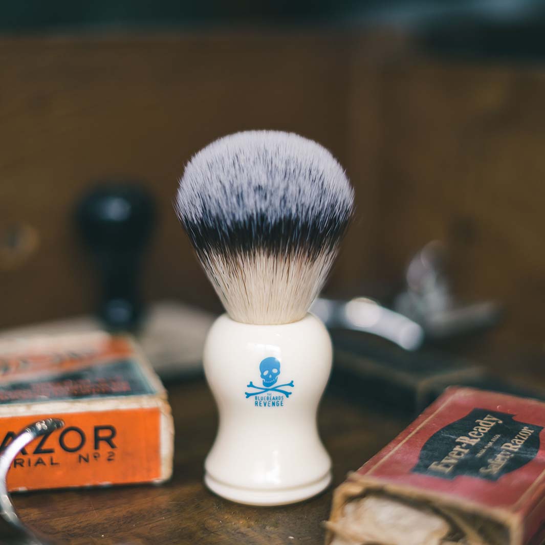 VANGUARD SYNTHETIC SHAVING BRUSH